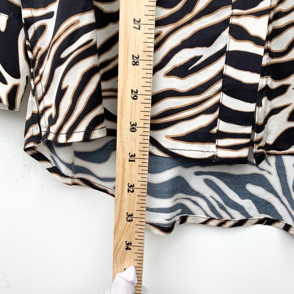 NWT Chloe Kristyn Zebra print Tie Blouse with Belt Size M - Picture 14 of 14